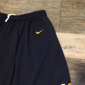 Nike Shorts - Vintage Nike basketball shorts Nike Shorts - Vintage Nike basketball shorts